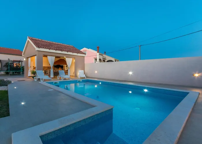 Three-bedroom In Galovac (Zadar)