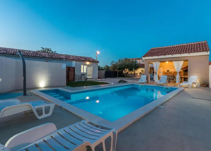Three-bedroom In * Galovac (Zadar)