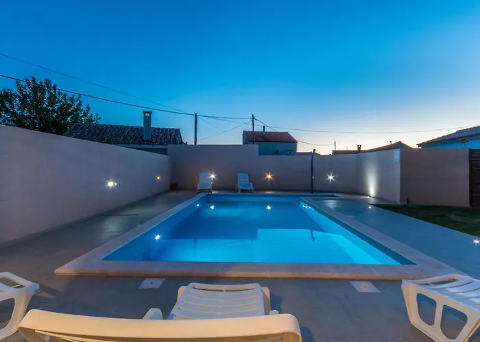 Three-bedroom In * Galovac (Zadar)