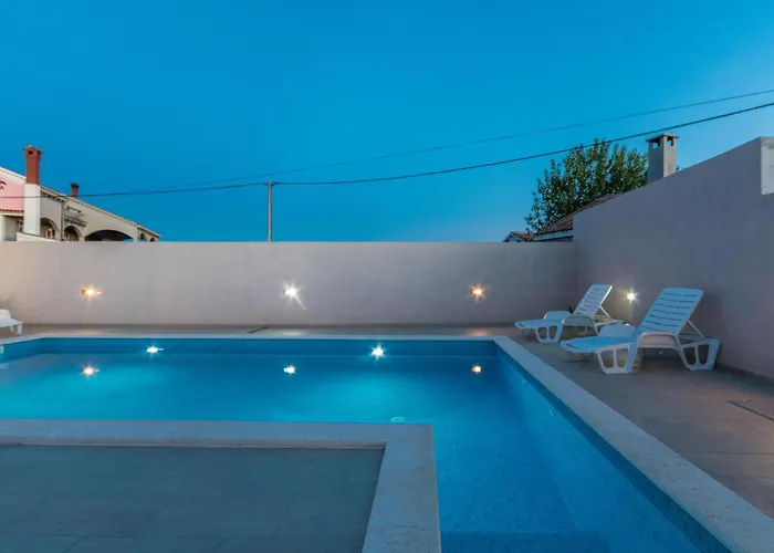 Three-bedroom In * Galovac (Zadar)