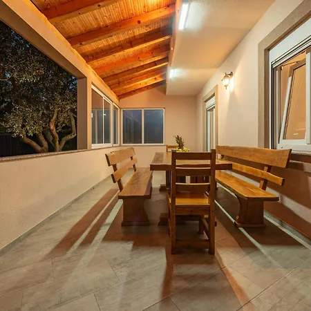 بيت للعطل Stunning In With Kitchen *