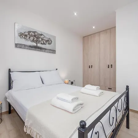 펜션 Three-bedroom In *