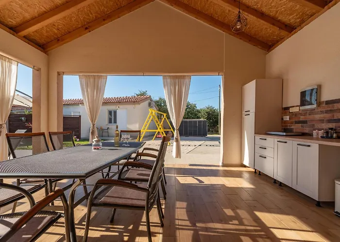 Three-bedroom In * Galovac (Zadar)