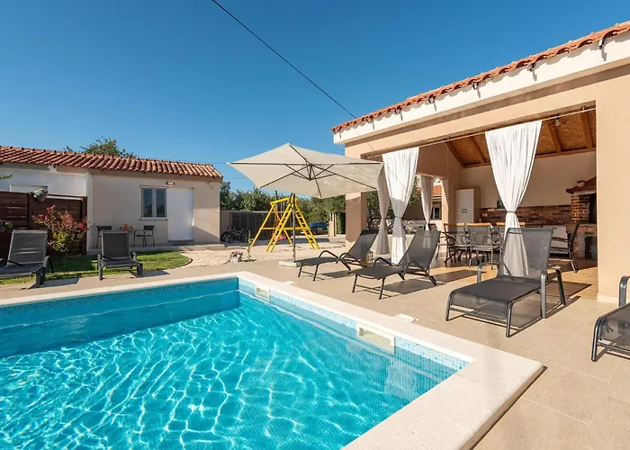 Three-bedroom In Casa vacanze Galovac (Zadar)